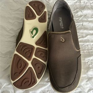 Olukai Mesh Slip on shoes - never worn - size 11